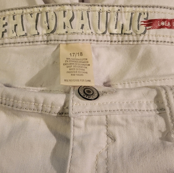Women's White Hydraulic Lola Curvy Casual Jean Shorts. Size 17/18 - Picture 6 of 6